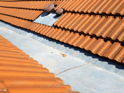 About Leaking Skylight Repair Pros Howells, NE